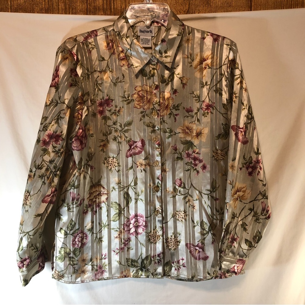 Bon Worth woman’s floral long sleeve semi sheer blouse Sm Petite